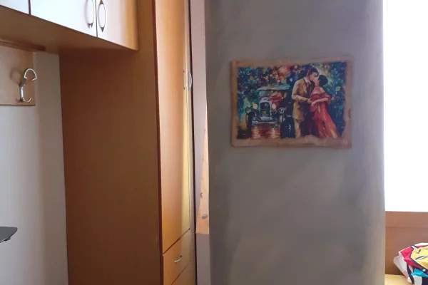 Shtepi me qera Apartament ne Tirane, 2+1, Mobilimi E mobiluar, Pagesa 60,000  Leke.