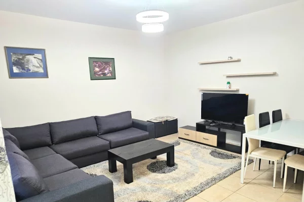 Jepet me qira 2+1 te 5 MAJI 550 mije leke i diskutushem
