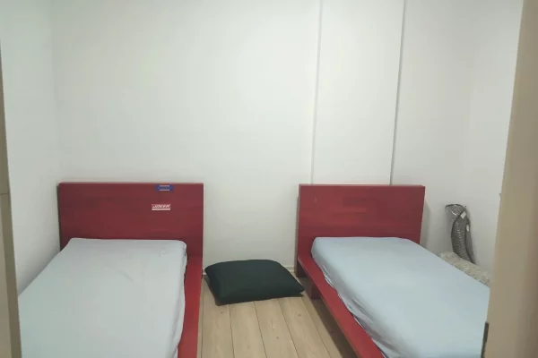 Shtepi me qera Apartament ne Tirane, 2+1, Mobilimi E mobiluar, Pagesa 500  Euro.