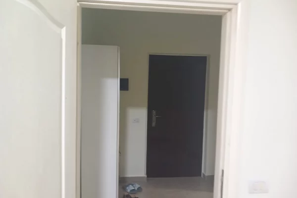 Shtepi me qera Apartament ne Tirane, 2+1, Mobilimi E mobiluar, Pagesa 500  Euro.