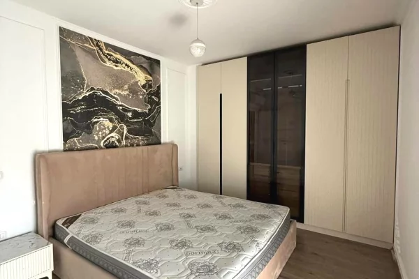 Shtepi me qera Apartament ne Tirane, 2+1, Mobilimi E mobiluar, Pagesa 700  Euro.