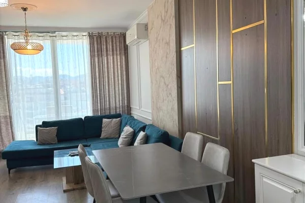 Shtepi me qera Apartament ne Tirane, 2+1, Mobilimi E mobiluar, Pagesa 700  Euro.