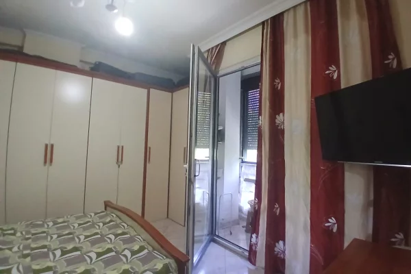 Shtepi me qera Apartament ne Tirane, 1+1, Mobilimi E mobiluar, Pagesa 53,000  Leke.