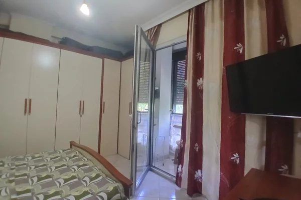 Shtepi me qera Apartament ne Tirane, 1+1, Mobilimi E mobiluar, Pagesa 53,000  Leke.