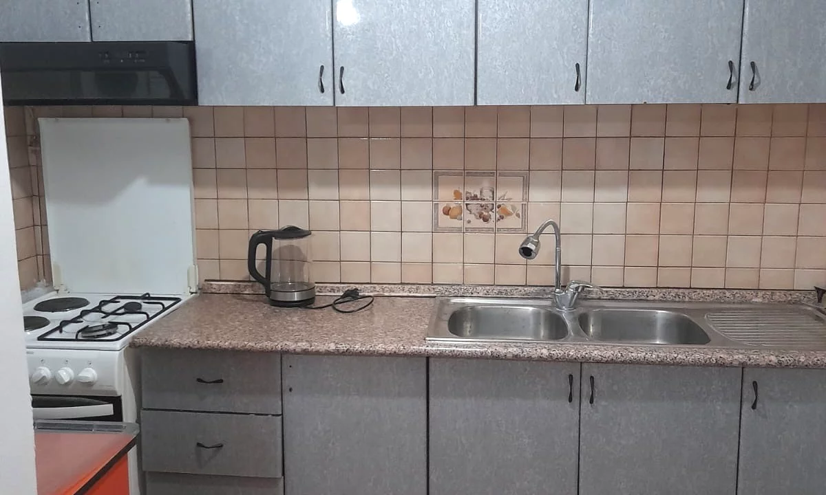 Shtepi me qera Apartament ne Tirane, 2+1, Mobilimi E mobiluar, Pagesa 50,000  Leke.