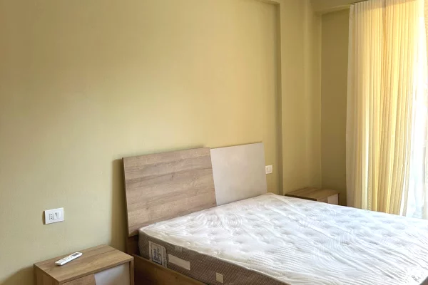 Shtepi me qera Apartament ne Tirane, 1+1, Mobilimi E mobiluar, Pagesa 50,000  Leke.