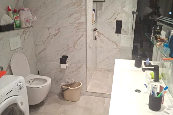 Shtepi me qera Apartament ne Tirane, 1+1, Mobilimi E mobiluar, Pagesa 750  Euro.