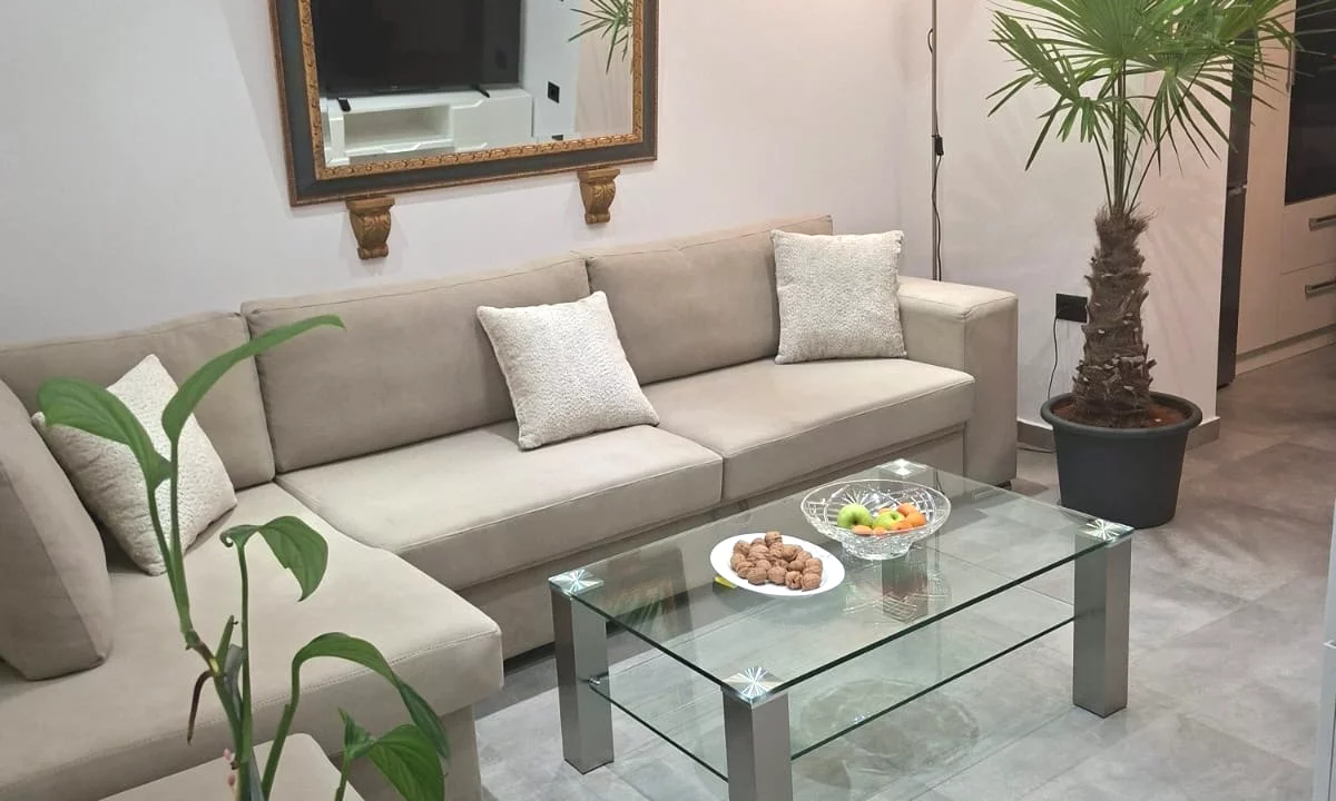 Shtepi me qera Apartament ne Tirane, 1+1, Mobilimi E mobiluar, Pagesa 750  Euro.