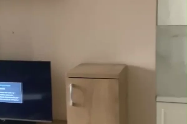 Shtepi me qera Apartament ne Tirane, 1+1, Mobilimi E mobiluar, Pagesa 50,000  Leke.