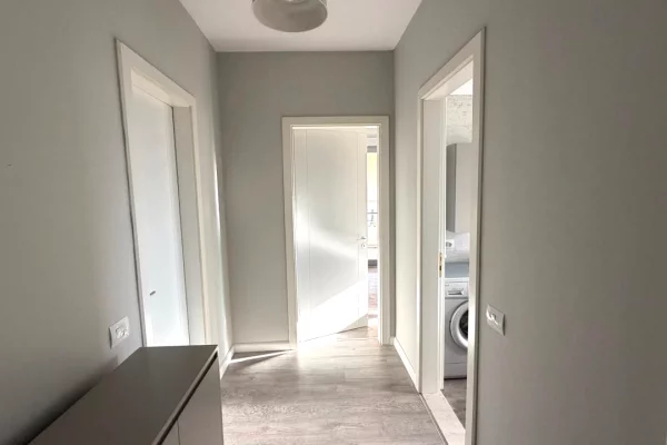 Shtepi me qera Apartament ne Tirane, 2+1, Mobilimi E mobiluar, Pagesa 65,000  Leke.