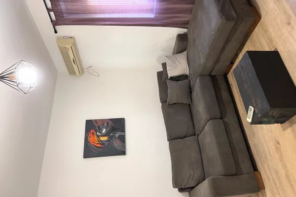 Shtepi me qera Apartament ne Tirane, 2+1, Mobilimi E mobiluar, Pagesa 65,000  Leke.