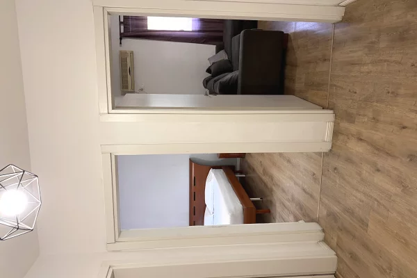 Shtepi me qera Apartament ne Tirane, 2+1, Mobilimi E mobiluar, Pagesa 65,000  Leke.