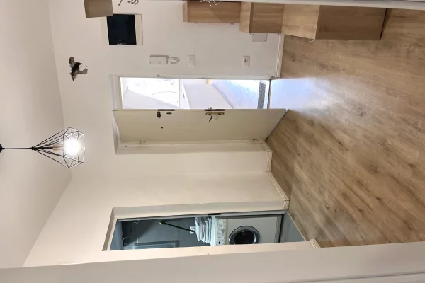 Shtepi me qera Apartament ne Tirane, 2+1, Mobilimi E mobiluar, Pagesa 65,000  Leke.