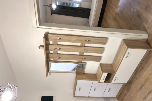 Shtepi me qera Apartament ne Tirane, 2+1, Mobilimi E mobiluar, Pagesa 65,000  Leke.