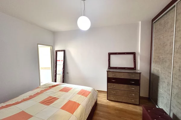 Shtepi me qera Apartament ne Tirane, 2+1, Mobilimi E mobiluar, Pagesa 600  Euro.