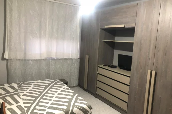Jepet me qira 2+1+1 Te 21 Dhjetori Mulliri i Vjeter 550 mije leke