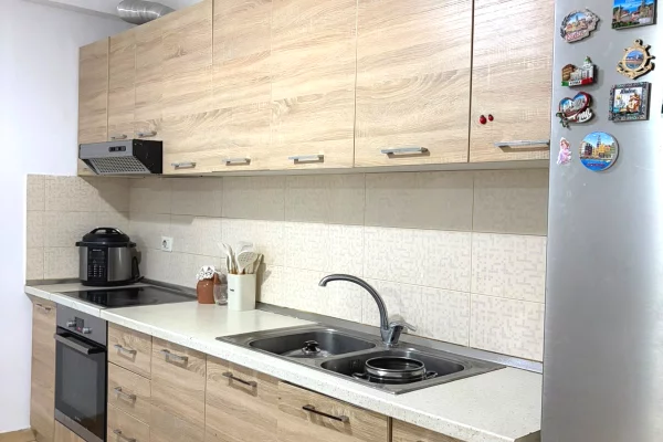 Shtepi me qera Apartament ne Tirane, 2+1, Mobilimi E mobiluar, Pagesa 55,000  Leke.