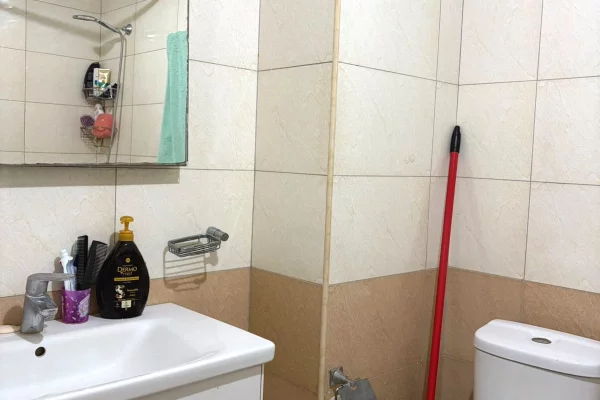 Shtepi me qera Apartament ne Tirane, 2+1, Mobilimi E mobiluar, Pagesa 55,000  Leke.