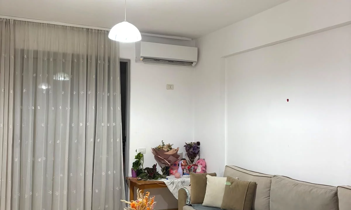 Shtepi me qera Apartament ne Tirane, 2+1, Mobilimi E mobiluar, Pagesa 55,000  Leke.