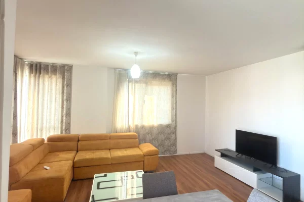 Shtepi me qera Apartament ne Tirane, 2+1, Mobilimi E mobiluar, Pagesa 65,000  Leke.