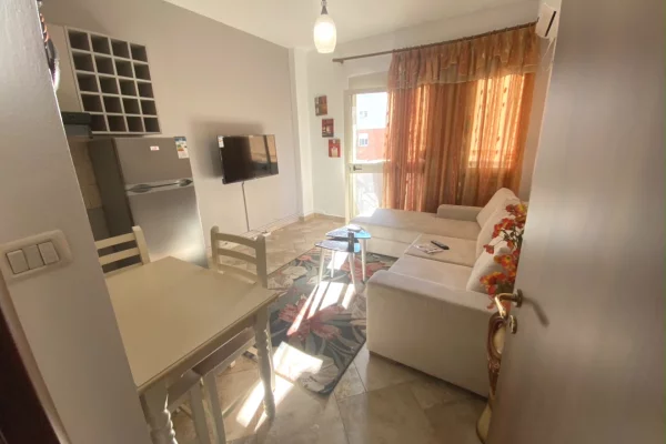 Shtepi me qera Apartament ne Tirane, 1+1, Mobilimi E mobiluar, Pagesa 60,000  Leke.