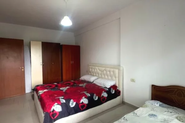 Shtepi me qera Apartament ne Tirane, 1+1, Mobilimi E mobiluar, Pagesa 40,000  Leke.