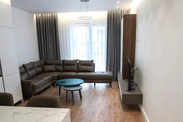 Shtepi me qera Apartament ne Tirane, 1+1, Mobilimi E mobiluar, Pagesa 60,000  Leke.