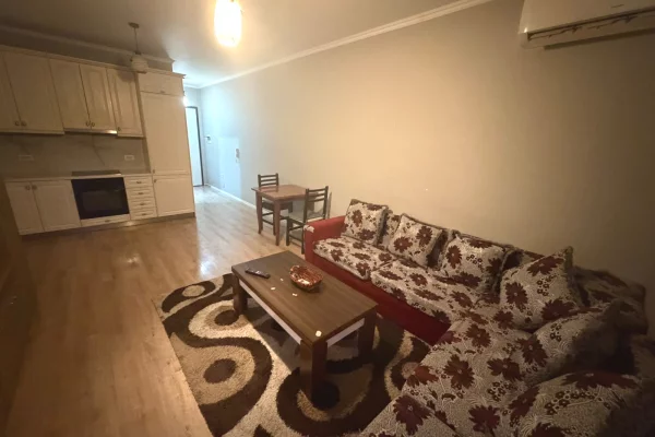 Shtepi me qera Apartament ne Tirane, 1+1, Mobilimi E mobiluar, Pagesa 50,000  Leke.