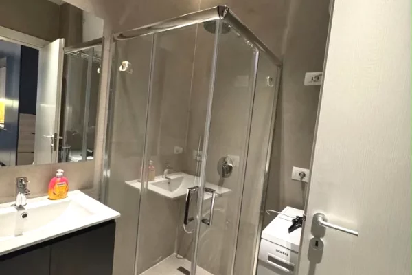 Shtepi me qera Apartament ne Tirane, 1+1, Mobilimi E mobiluar, Pagesa 800  Euro.