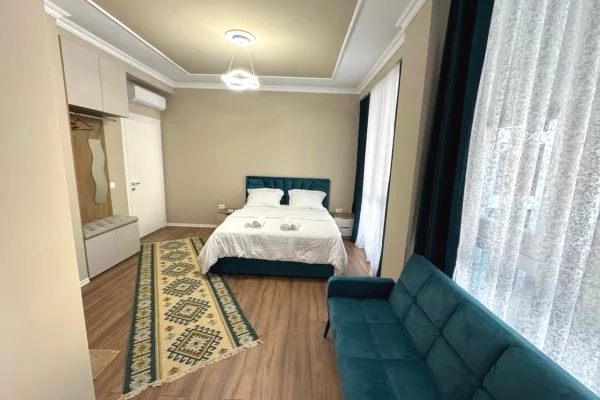 Shtepi me qera Apartament ne Tirane, 2+1, Mobilimi E mobiluar, Pagesa 80,000  Leke.
