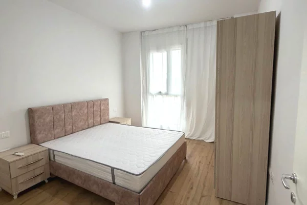 Shtepi me qera Apartament ne Tirane, 2+1, Mobilimi E mobiluar, Pagesa 60,000  Leke.