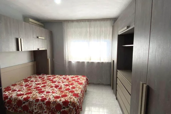 Shtepi me qera Apartament ne Tirane, 2+1, Mobilimi E mobiluar, Pagesa 55,000  Leke.