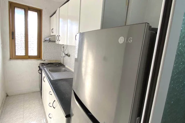 Shtepi me qera Apartament ne Tirane, 2+1, Mobilimi E mobiluar, Pagesa 55,000  Leke.