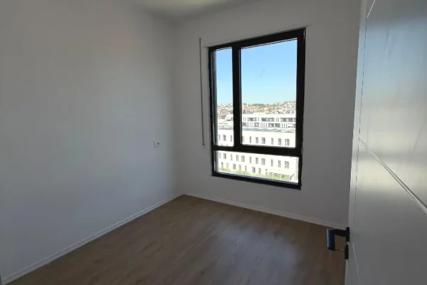 Shtepi me qera 3+1 ne Tirane - 65,000 Leke