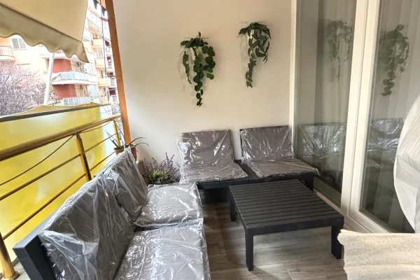 Shtepi me qera Apartament ne Tirane, 1+1, Mobilimi E mobiluar, Pagesa 85,000  Leke.