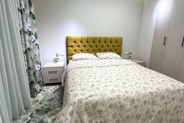 Shtepi me qera Apartament ne Tirane, 1+1, Mobilimi E mobiluar, Pagesa 85,000  Leke.