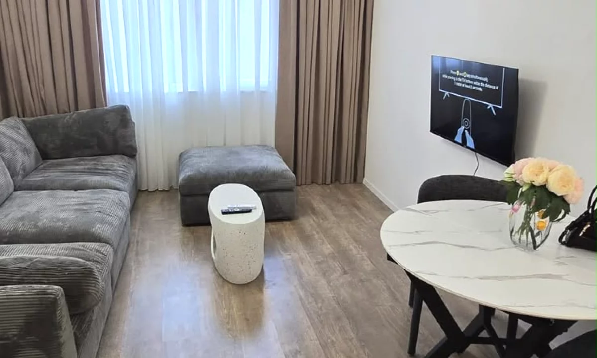 Shtepi me qera Apartament ne Tirane, 1+1, Mobilimi E mobiluar, Pagesa 60,000  Leke.