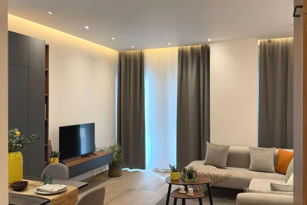 Shtepi me qera 1+1 ne Tirane - 70,000 Leke