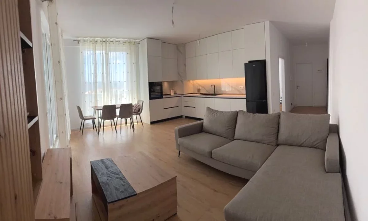 Shtepi me qera Apartament ne Tirane, 2+1, Mobilimi E mobiluar, Pagesa 700  Euro.
