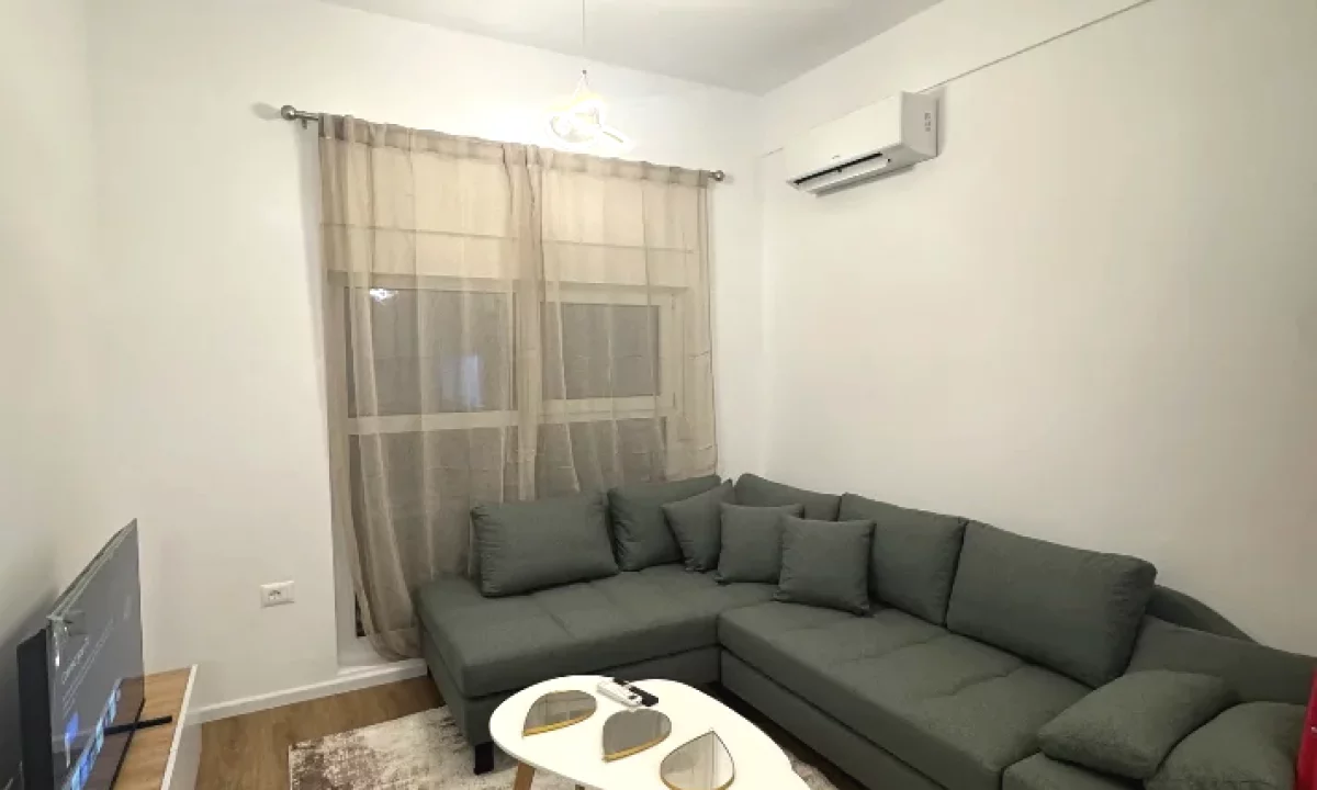 Shtepi me qera Apartament ne Tirane, 1+1, Mobilimi E mobiluar, Pagesa 50,000  Leke.