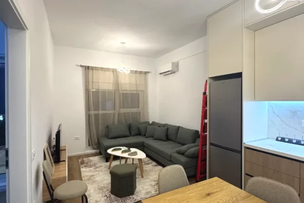 Shtepi me qera Apartament ne Tirane, 1+1, Mobilimi E mobiluar, Pagesa 50,000  Leke.