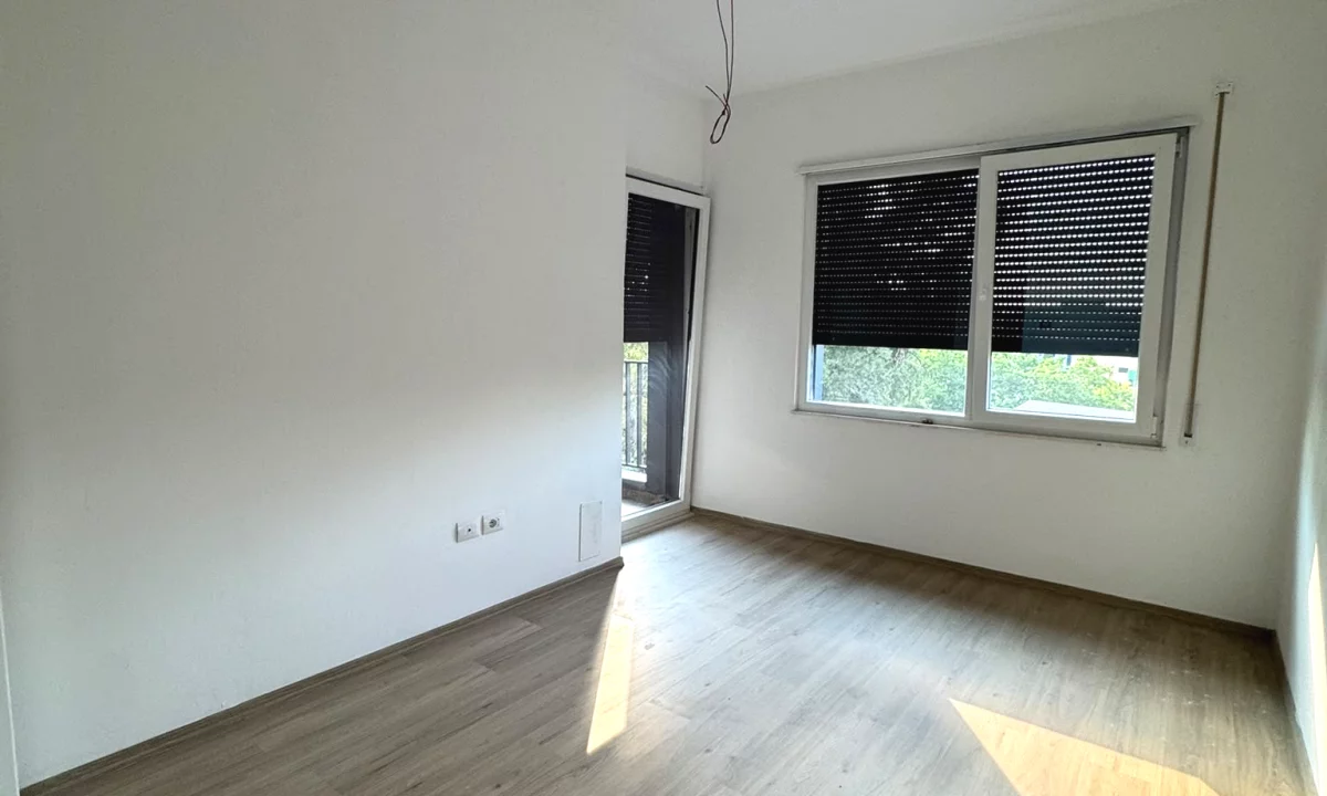 Shtepi me qera Apartament ne Tirane, 1+1, Mobilimi Bosh, pa mobiluar, Pagesa 50,000  Leke.