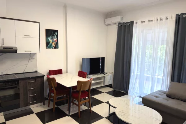Shtepi me qera Apartament ne Tirane, 1+1, Mobilimi E mobiluar, Pagesa 60,000  Leke.