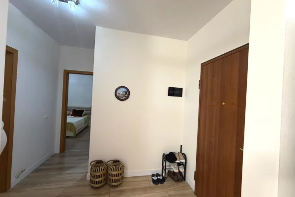Shtepi me qera Apartament ne Tirane, 2+1, Mobilimi E mobiluar, Pagesa 55,000  Leke.