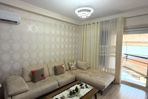 Shtepi me qera Apartament ne Tirane, 2+1, Mobilimi E mobiluar, Pagesa 55,000  Leke.