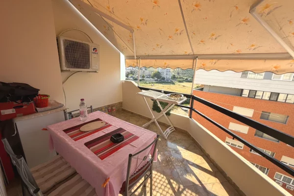 Shtepi me qera Apartament ne Tirane, 2+1, Mobilimi E mobiluar, Pagesa 55,000  Leke.
