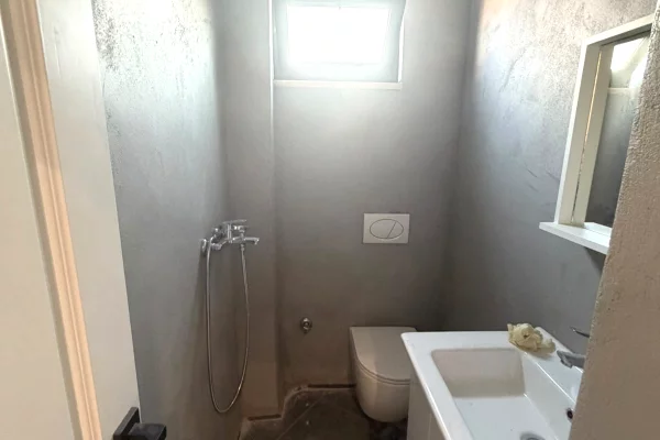 Shtepi me qera Apartament ne Tirane, Garsoniere, Mobilimi E mobiluar, Pagesa 40,000  Leke.