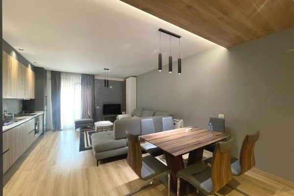 Shtepi me qera Apartament ne Tirane, 2+1, Mobilimi E mobiluar, Pagesa 700  Euro.