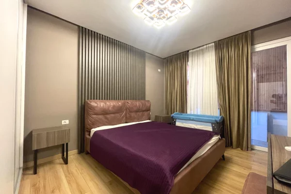 Shtepi me qera Apartament ne Tirane, 2+1, Mobilimi E mobiluar, Pagesa 700  Euro.