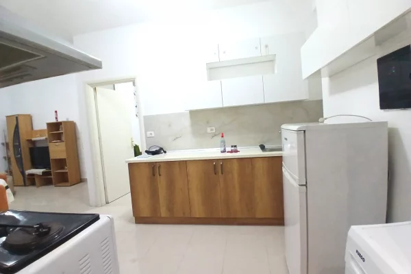 Shtepi me qera Apartament ne Tirane, 1+1, Mobilimi E mobiluar, Pagesa 50,000  Leke.